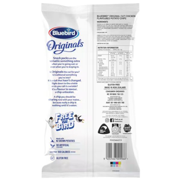 Back of a 6 pack of Bluebird Originals chicken flavoured potato chips with nutritional information.